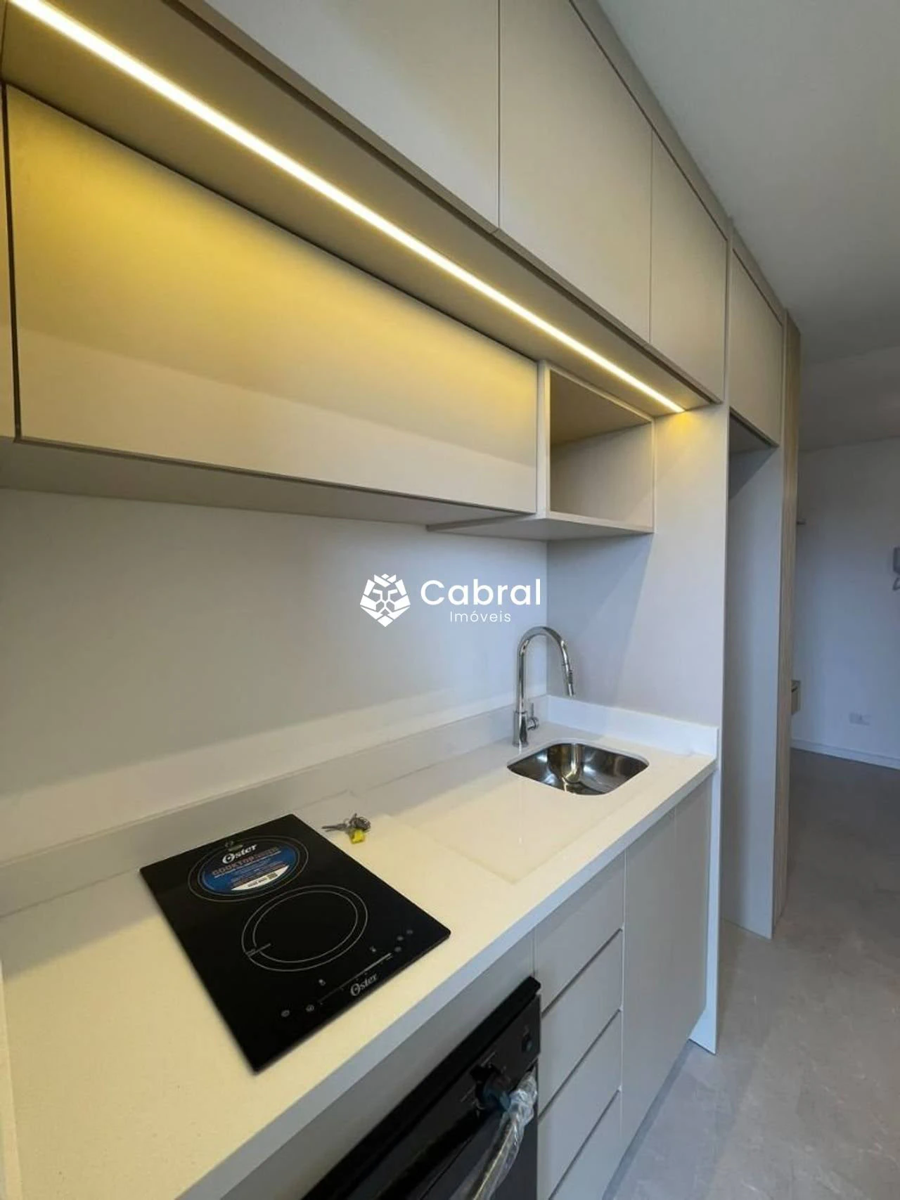 Furnished apartment, 34 m², with a glass-enclosed balcony
