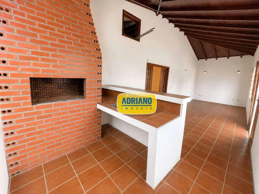 House with 390 m², 5 bedrooms and a private BBQ area — photo 2
