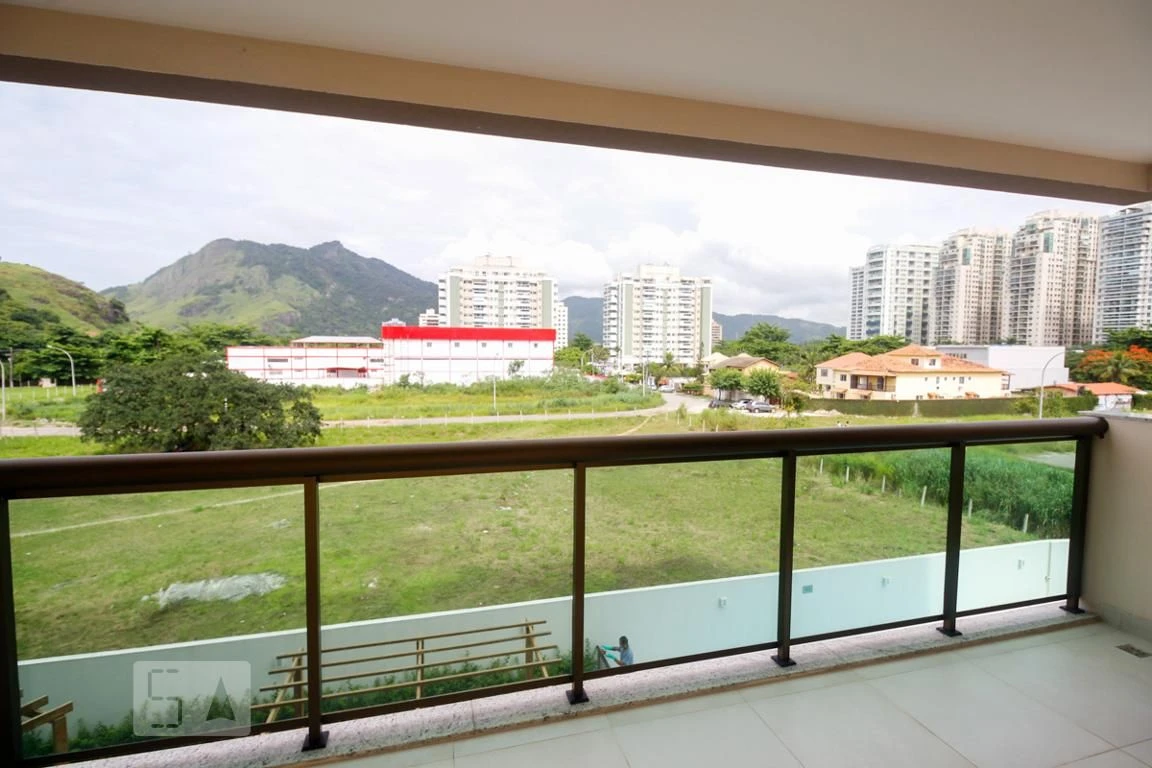 2-bedroom apartment with a mountain view — photo 25