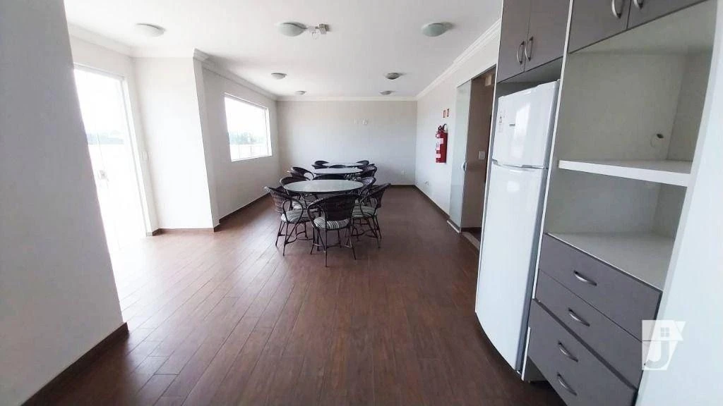 Apartamento mobiliado, 32 m², com janelas do piso ao teto — photo 11