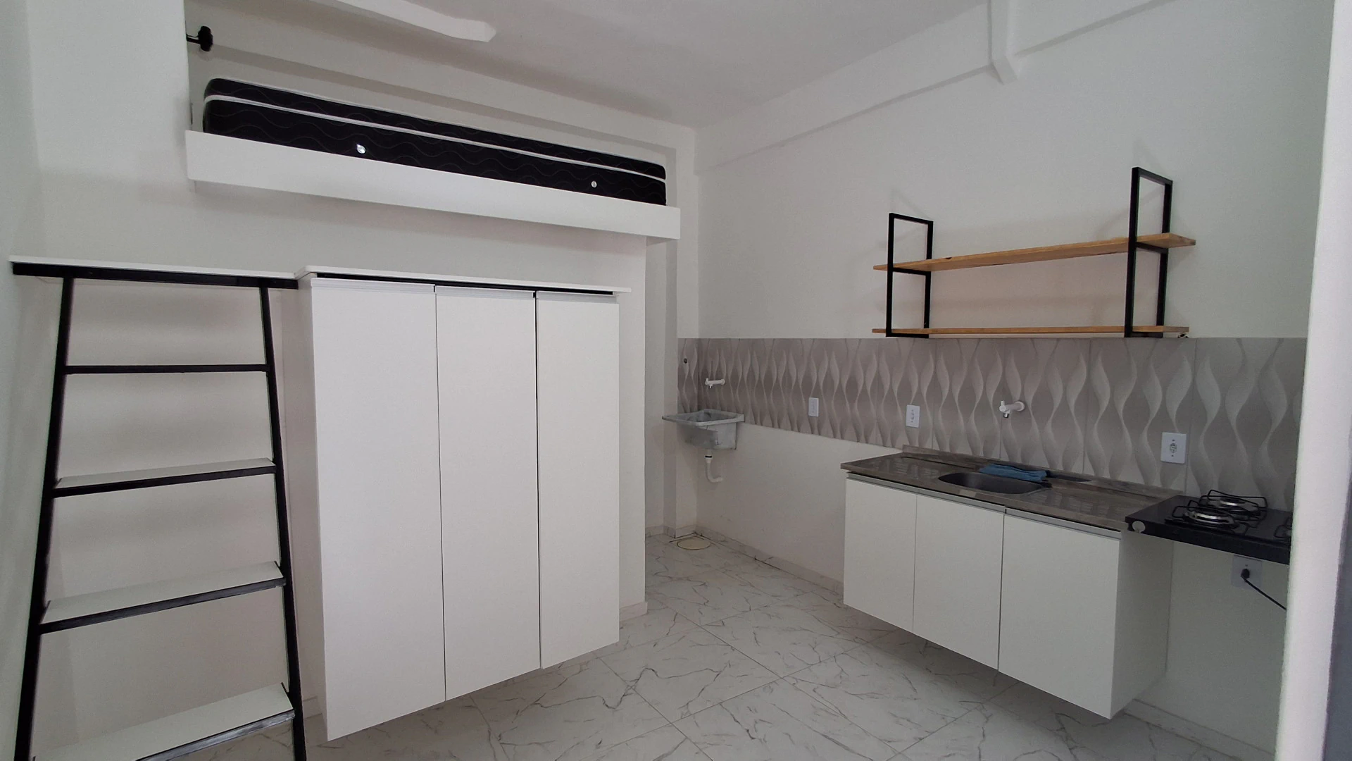 Studio-style kitnet with 1 bedroom and 1 bath — photo 8