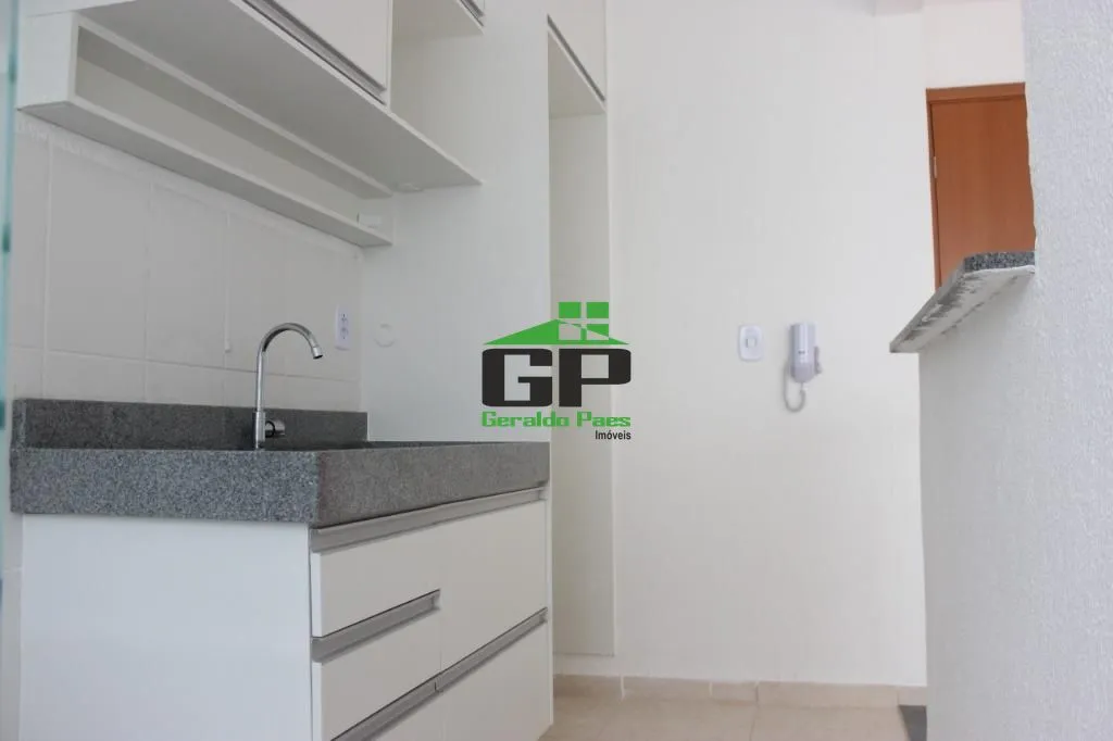 Unfurnished 2-bedroom apartment with open-plan kitchen — photo 5