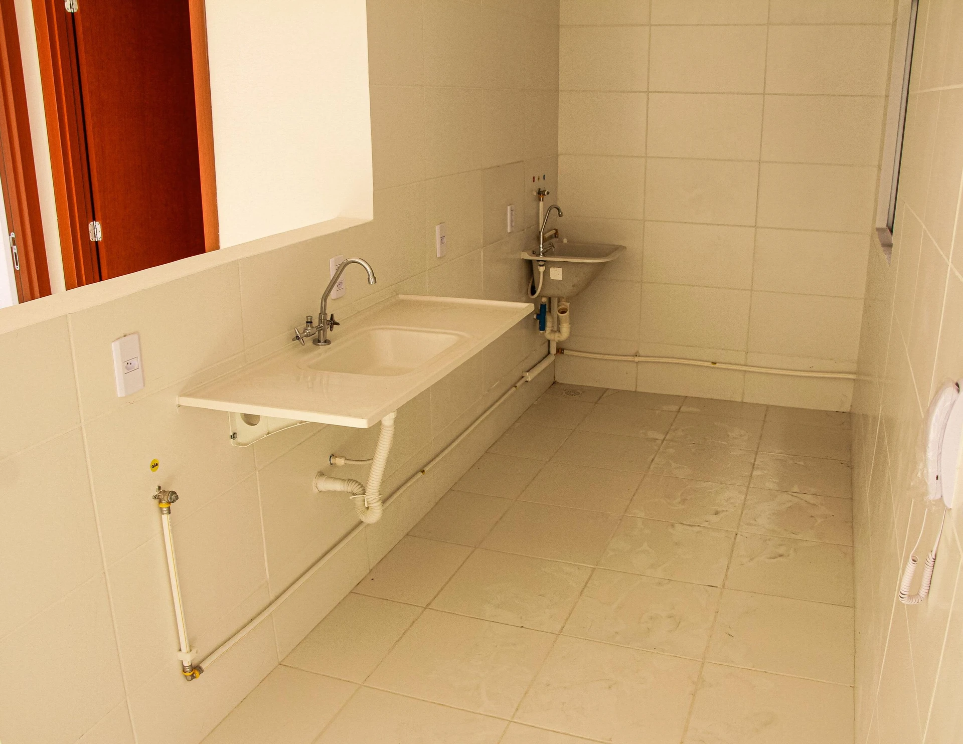 Apartment with 2 bedrooms, gas stove and balcony — photo 10