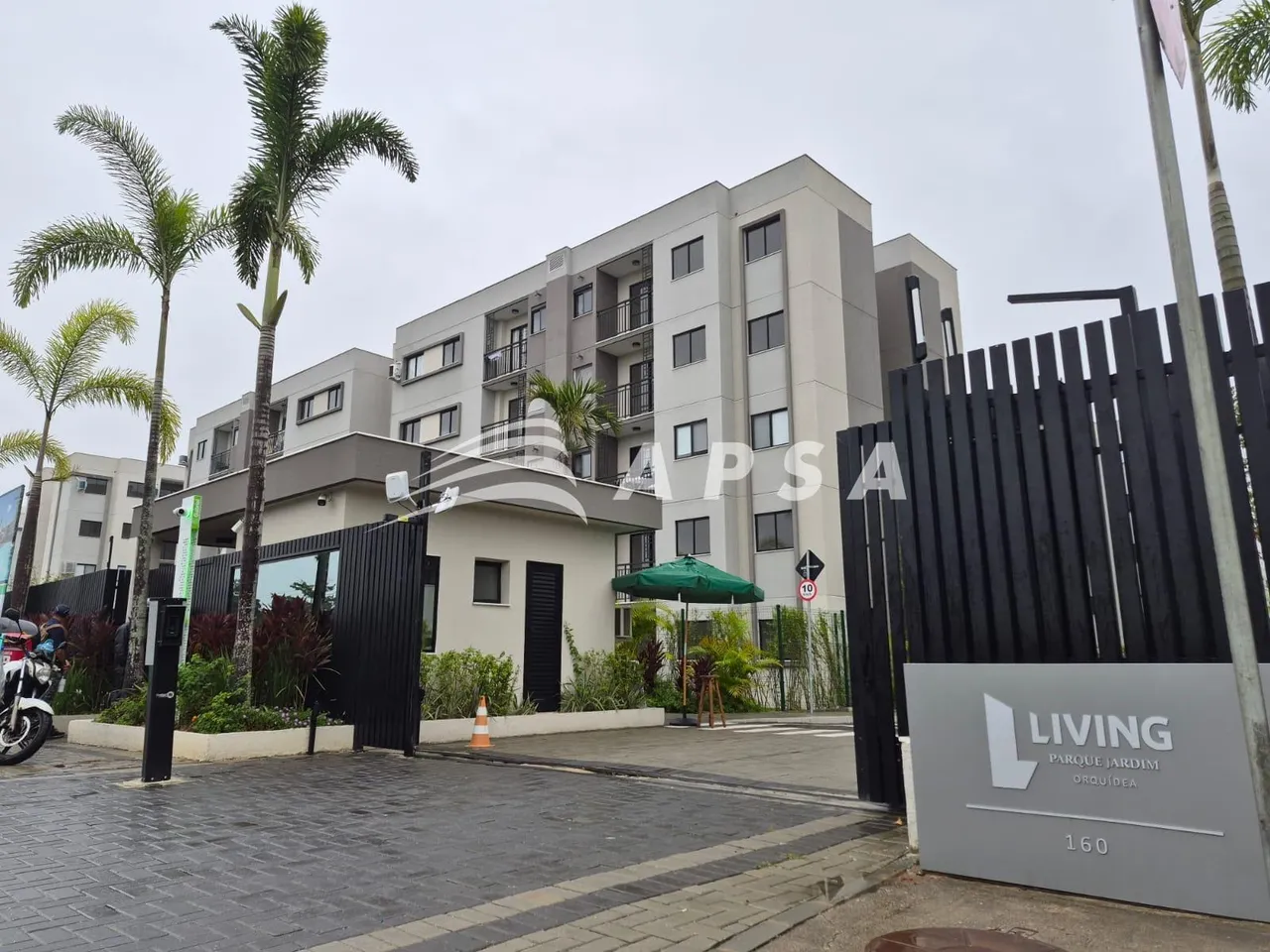 Apartamento sem mobília com 2 quartos e varanda — photo 7