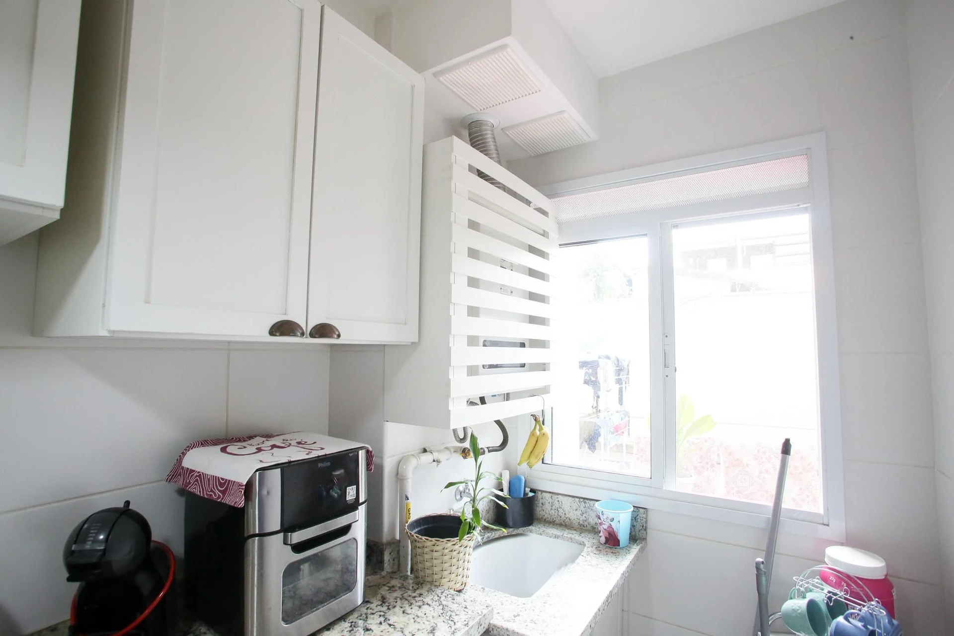 Furnished apartment with 2 bedrooms and open-plan gas kitchen — photo 15