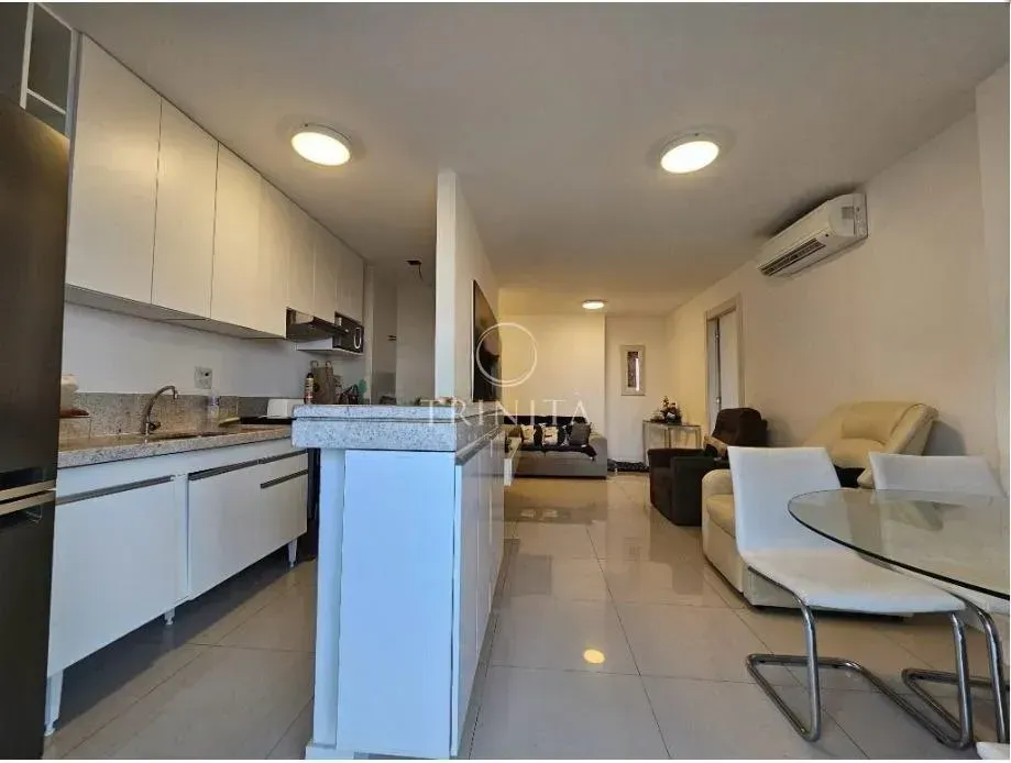 Furnished apartment with 2 bedrooms and 3 bathrooms — photo 2