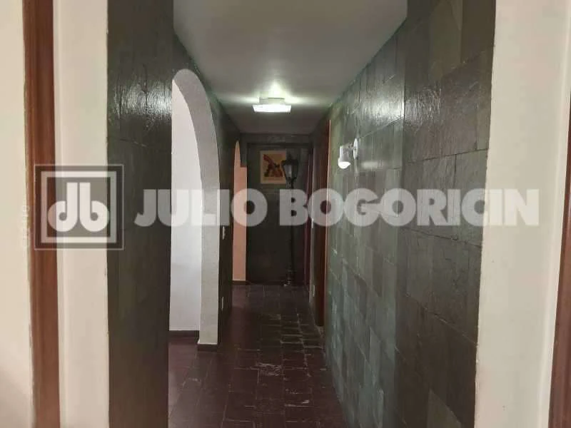 4-bedroom apartment with gas kitchen and 224 m² — photo 21