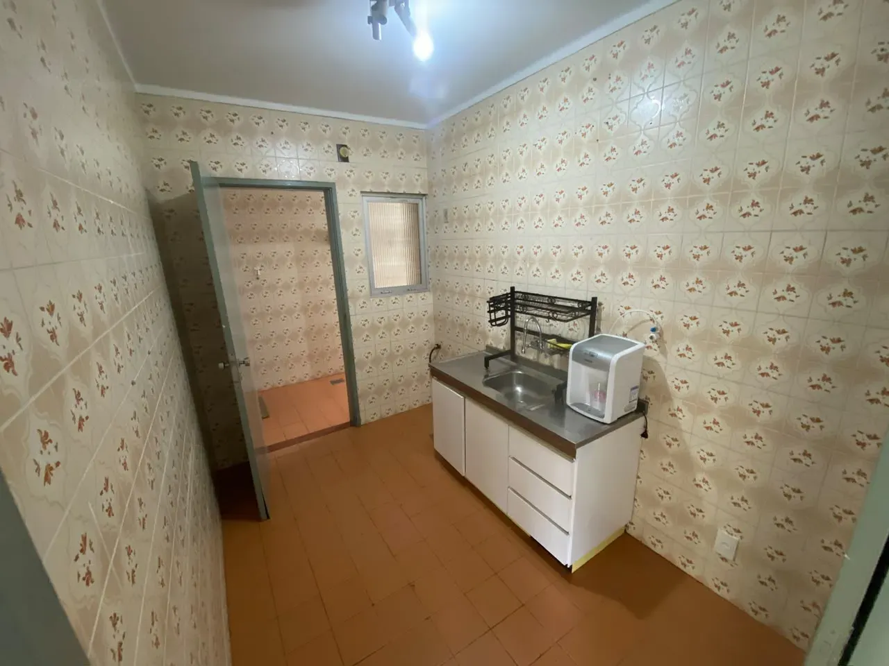 Apartment on the 7th floor with a glass-enclosed balcony — photo 2