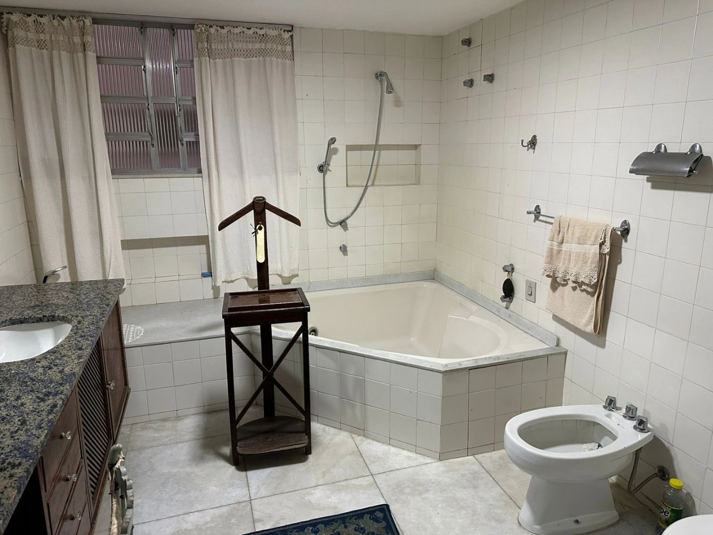 490 m² unfurnished apartment with 5 bedrooms and 3 baths — photo 22