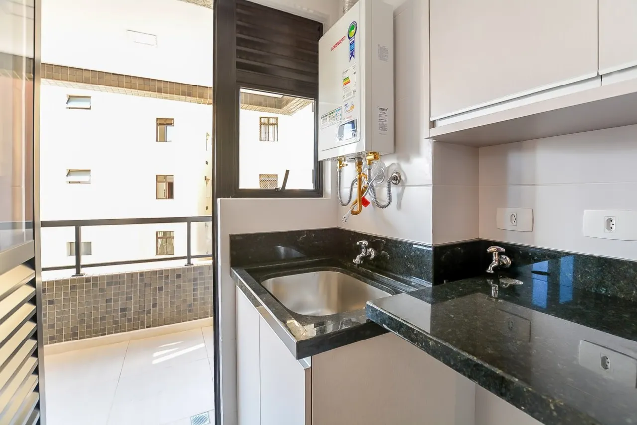 Unfurnished 2-bedroom apartment with 2 bathrooms — photo 9