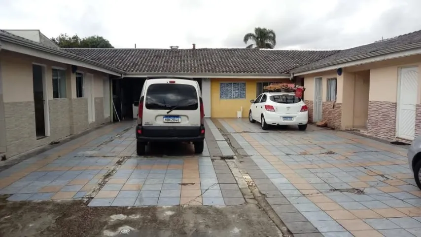 Estúdio sem mobília com cozinha aberta a gás e área de lavanderia — photo 15