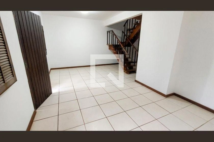House with 3 bedrooms, 4 bathrooms and 360 m² — photo 22