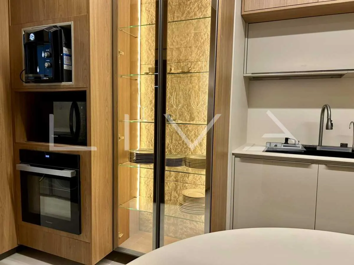 Квартира 180 м² з пральною машиною та заскленим балконом — photo 2