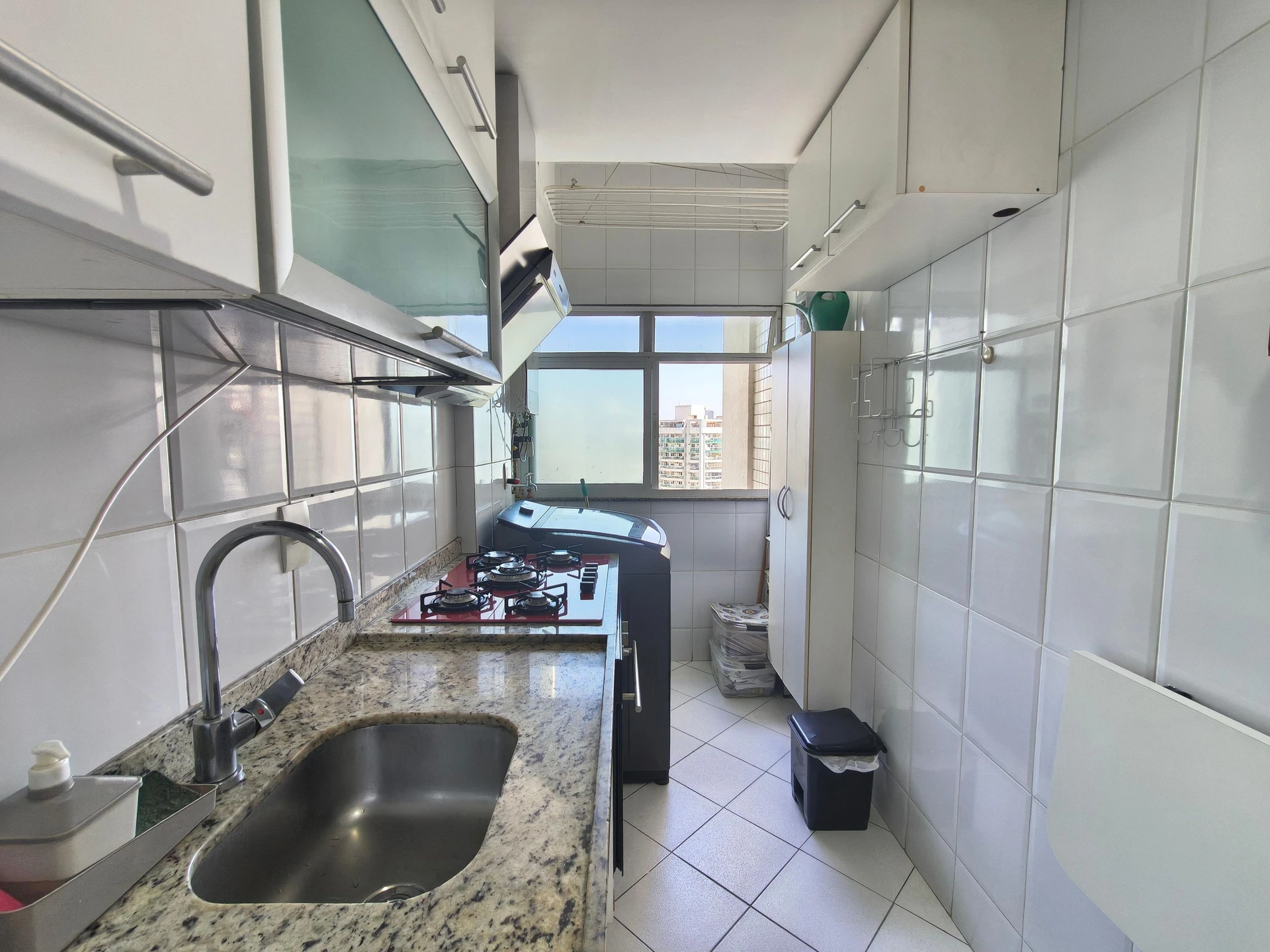 3-bedroom apartment in a building with a sauna — photo 15