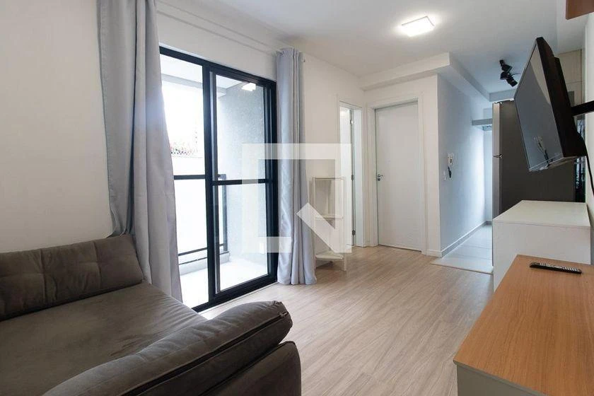 Washing machine in a one-bedroom apartment, 33 m²