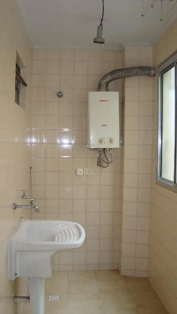 Apartment, 74 m², with wood or laminate floors — photo 6
