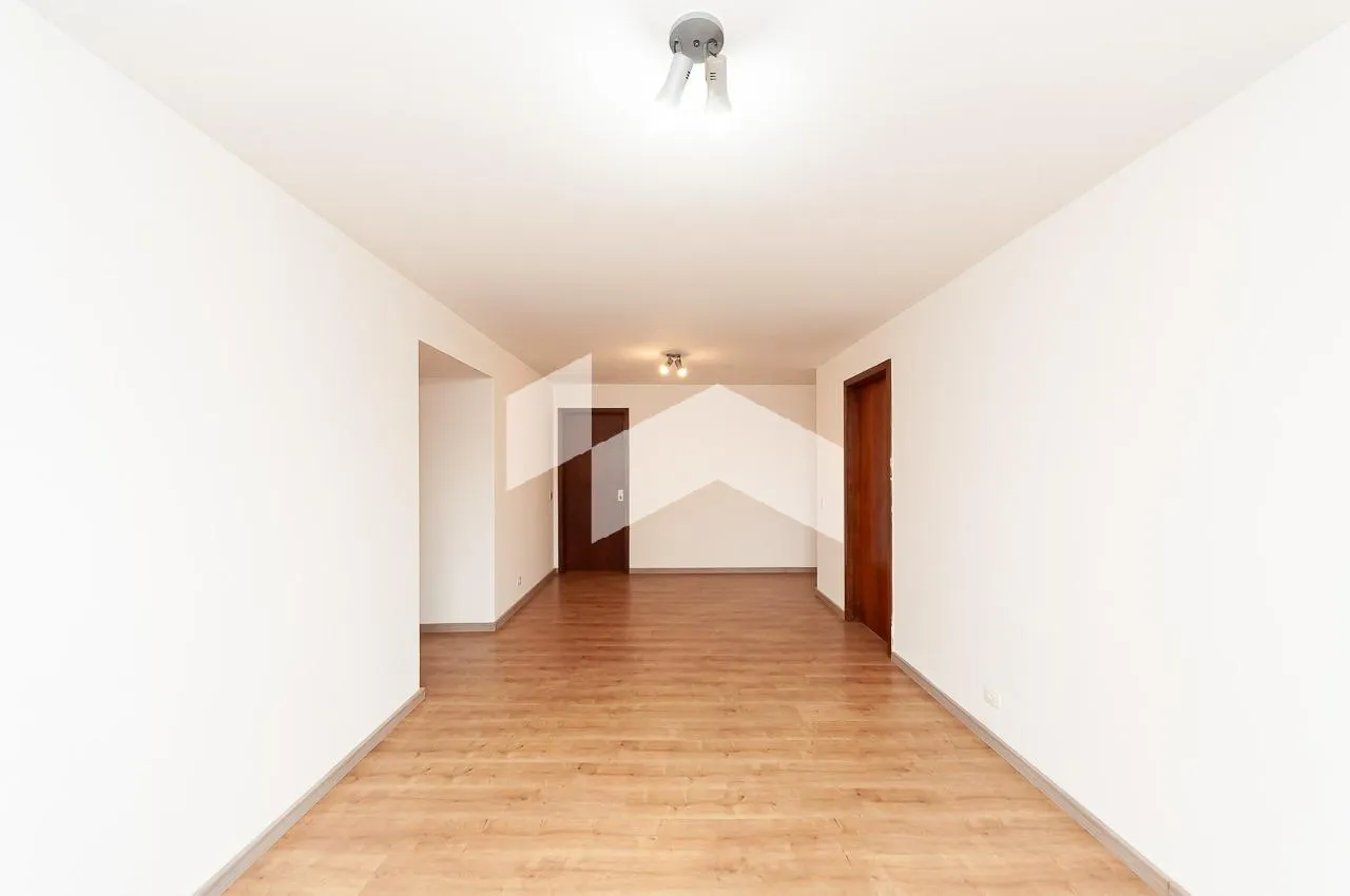 380 m² apartment with private laundry area — photo 23