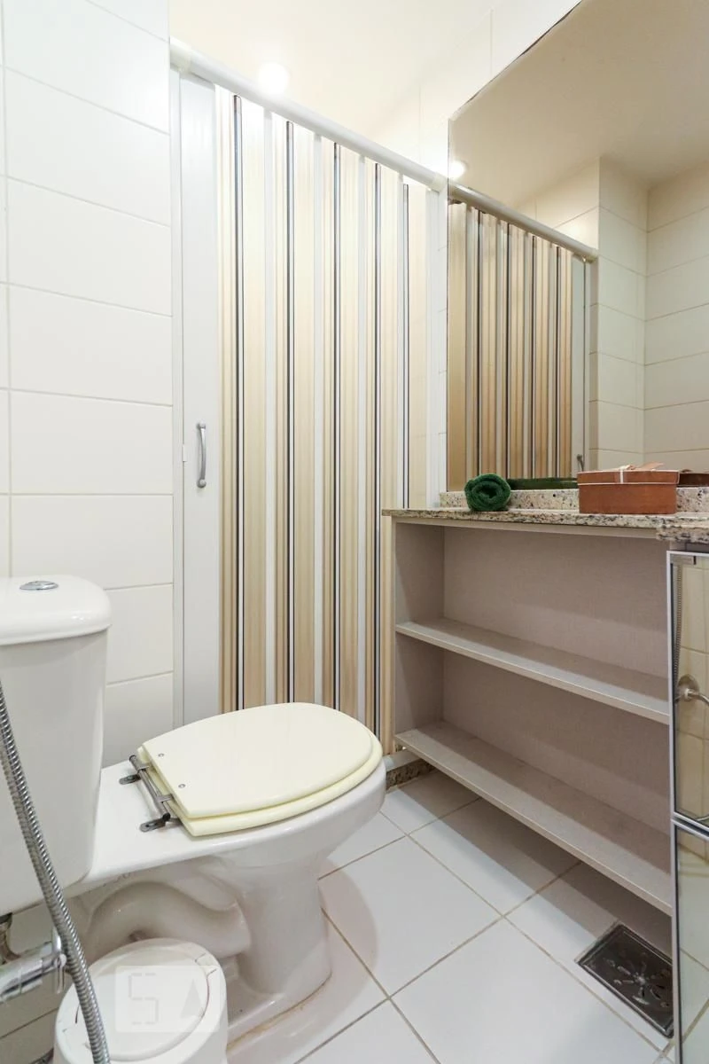 Rental apartment with 4 bedrooms and a glassed-in balcony — photo 60