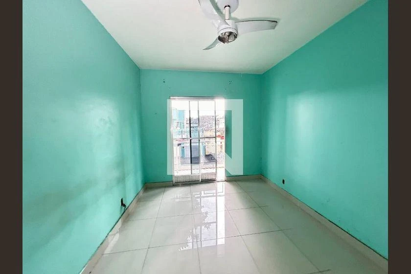 3-bedroom house with a walk-in closet — photo 19
