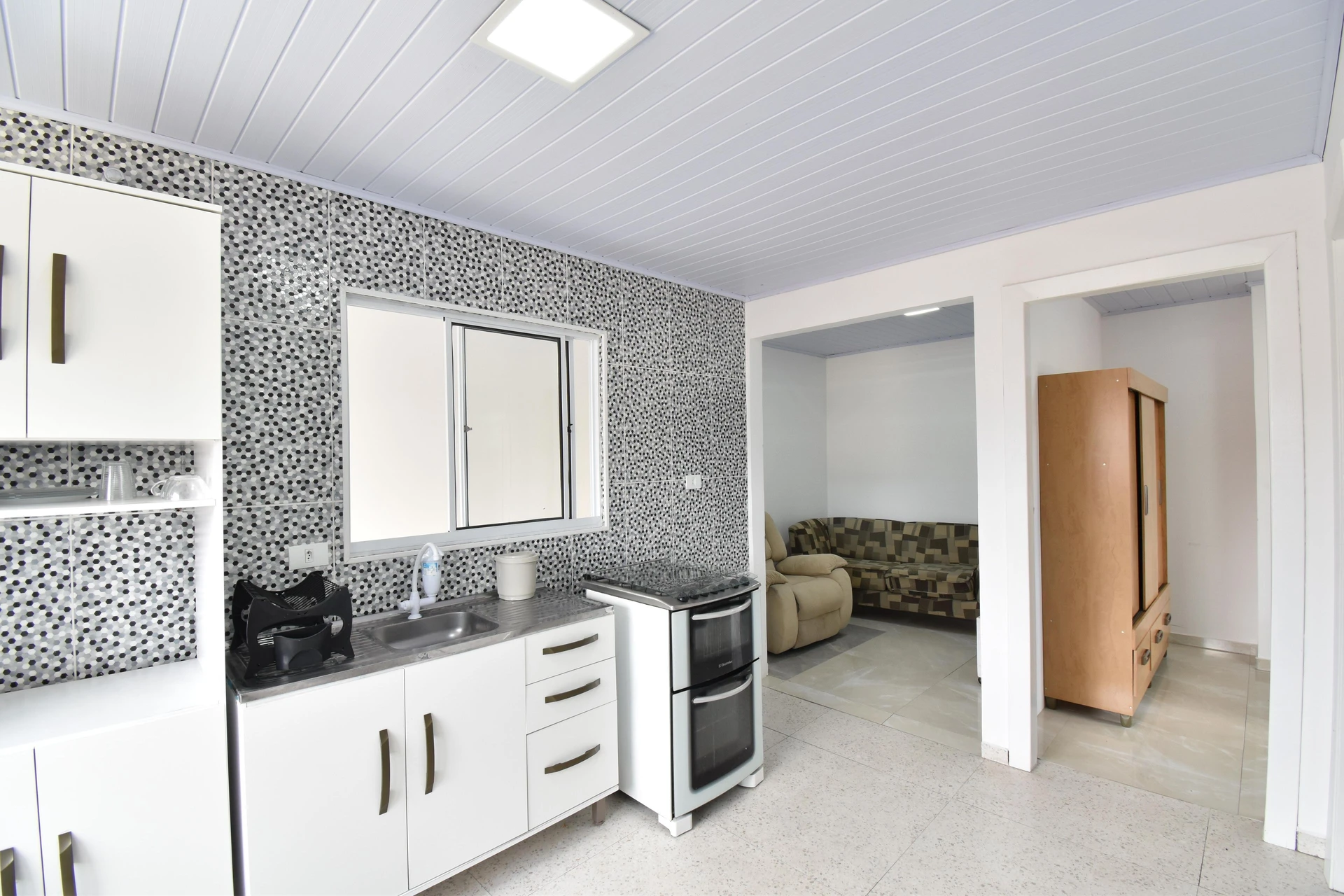 Furnished 2-bedroom apartment, 60 m² — photo 2