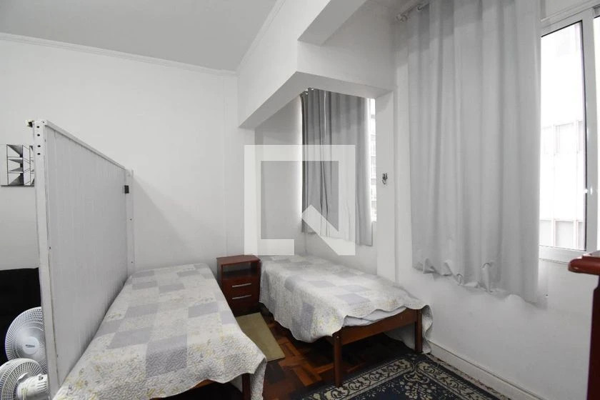 Apartamento amueblado con 2 dormitorios y 1 baño — photo 8