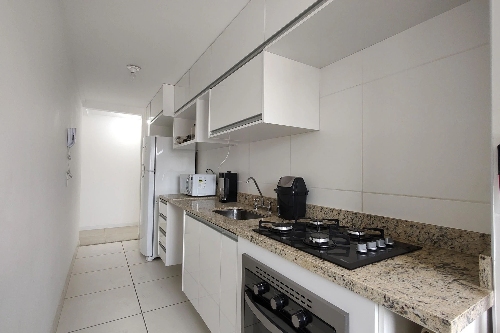 Apartamento mobiliado com 3 quartos e varanda — photo 33