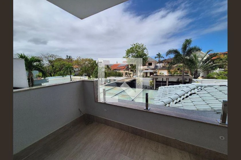 Home office in a 4-bedroom house, 373 m² — photo 7