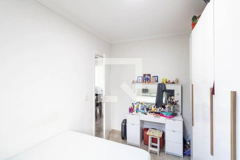 2-bedroom apartment with a closed kitchen and gas stove — photo 8