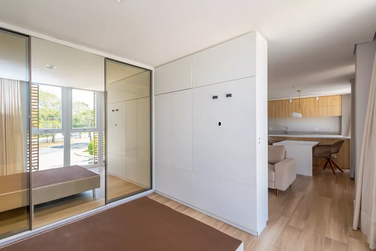 One-bedroom apartment with floor-to-ceiling windows — photo 10