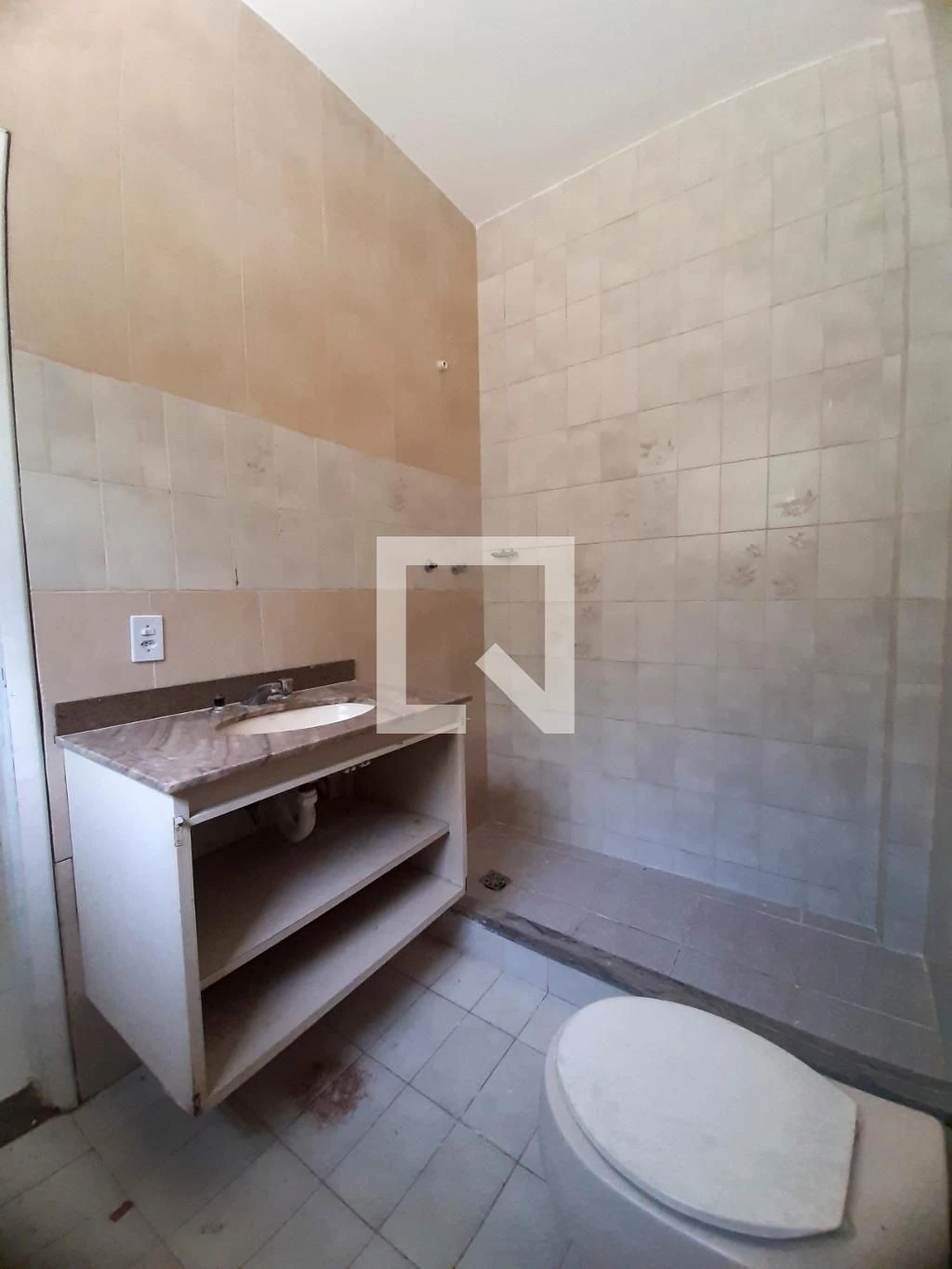House with 6 bedrooms and 9 bathrooms, 911 m² and 3 parking — photo 38