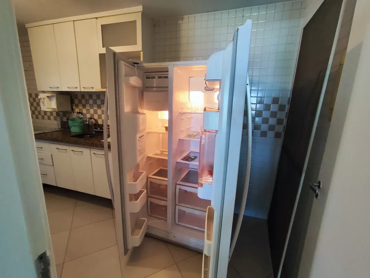 Apartamento mobiliado de 103 m² com varanda envidraçada — photo 17