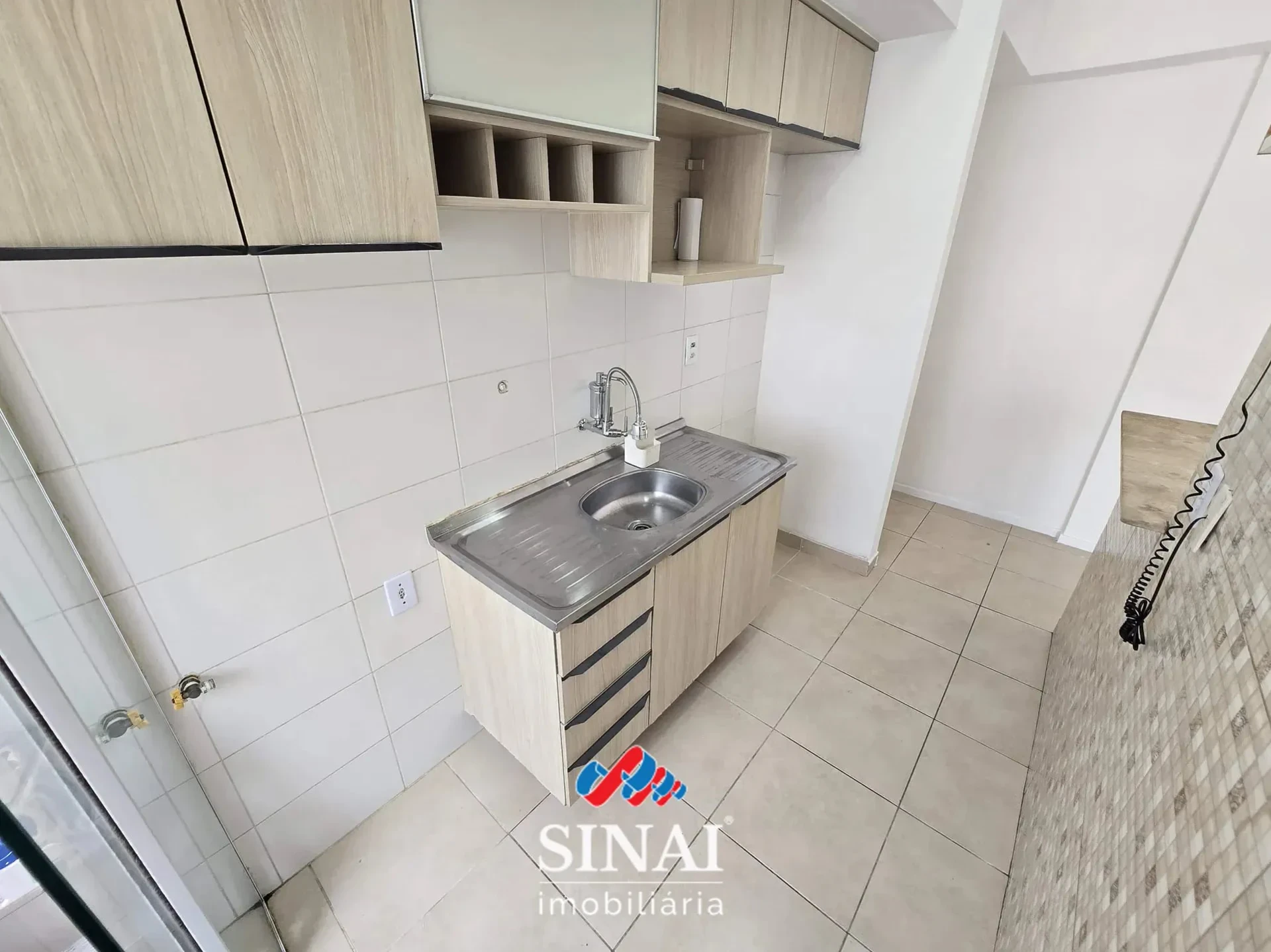 Apartamento de 2 quartos em condomínio com piscina — photo 17