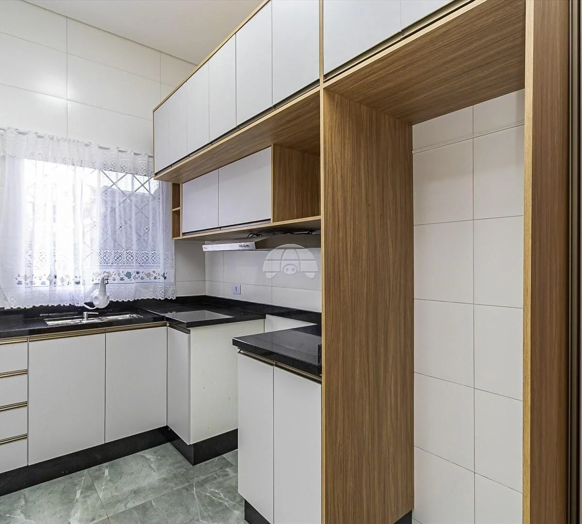Будинок: 2 спальні, 44 м²