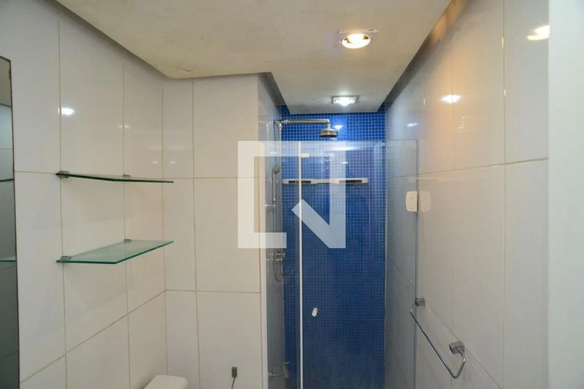 Top-floor rental with 4 bedrooms and 200 m² — photo 17