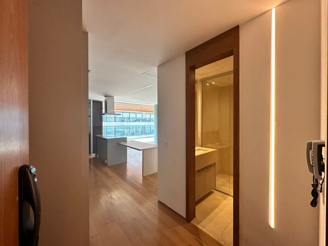 Apartamento sem mobília com 1 quarto e 2 banheiros — photo 18