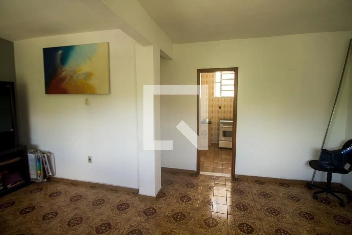 2-bedroom apartment in a building with a pool — photo 11