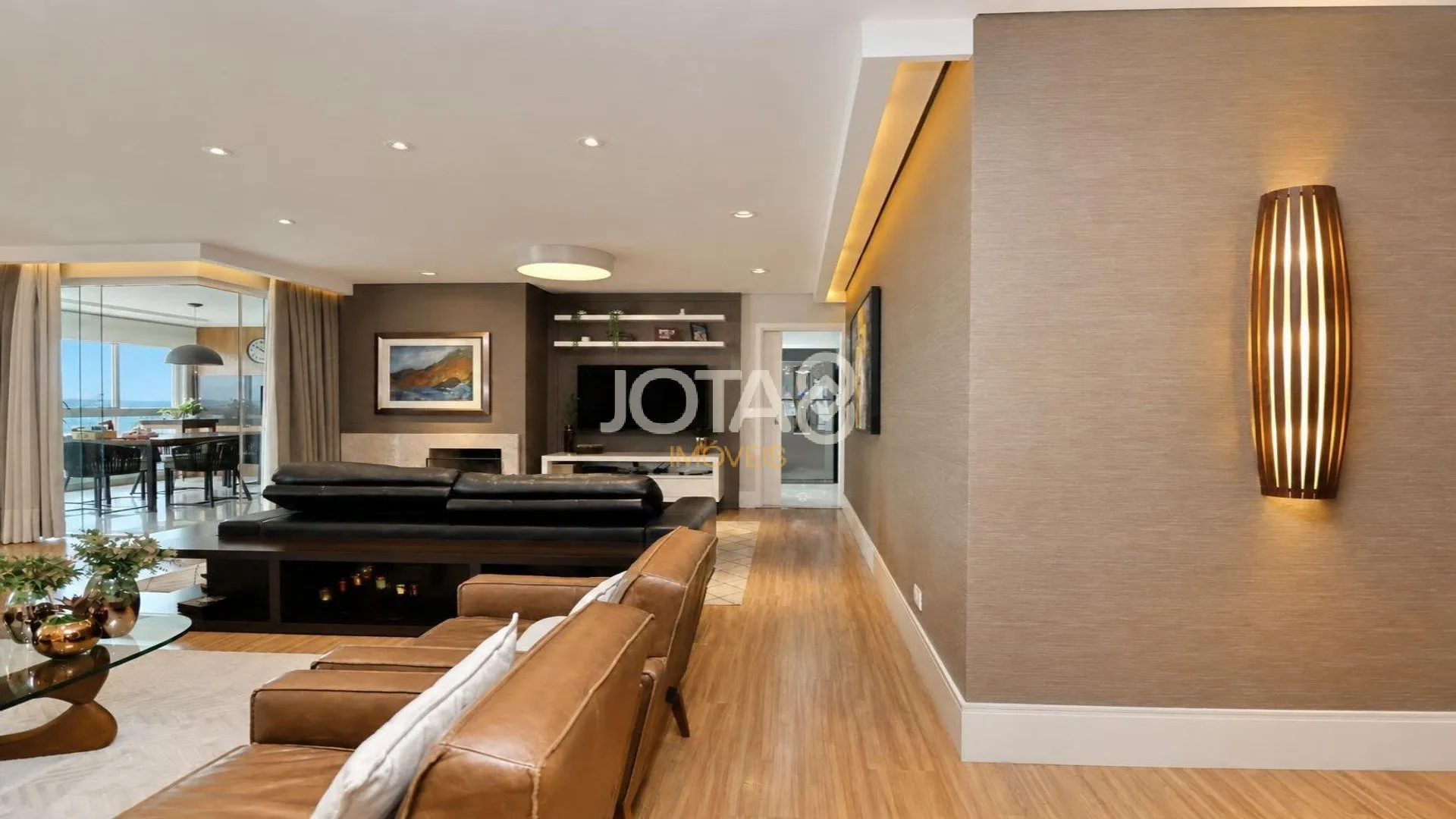 Furnished apartment, 267 m², with floor-to-ceiling windows — photo 16