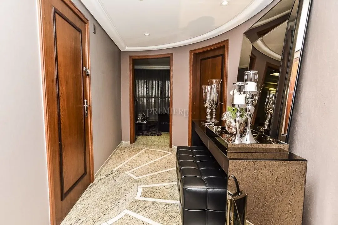 Apartamento com 3 dormitórios e 4 banheiros — photo 4