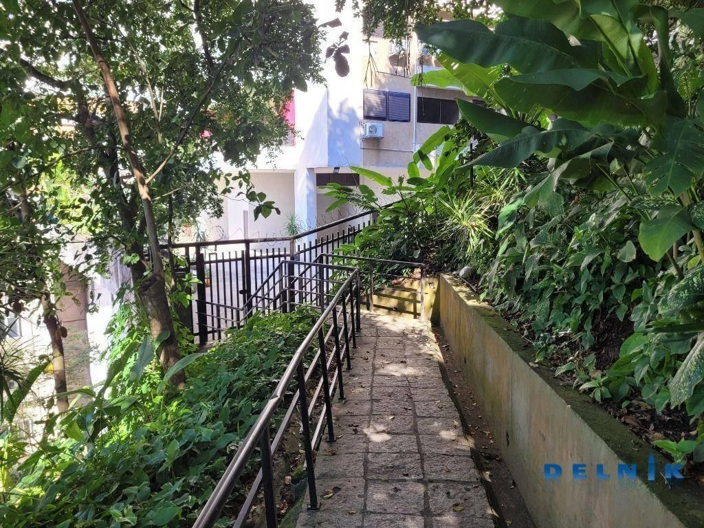 Apartamento com 3 quartos de 156 m² e vista cidade/montanhas — photo 32