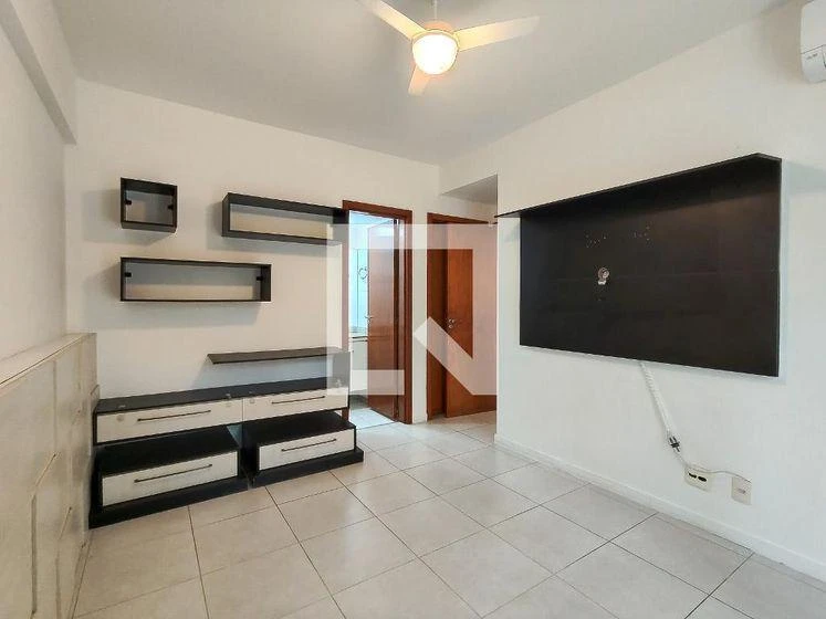 Квартира 293 м² з робочим місцем та гардеробною — photo 17