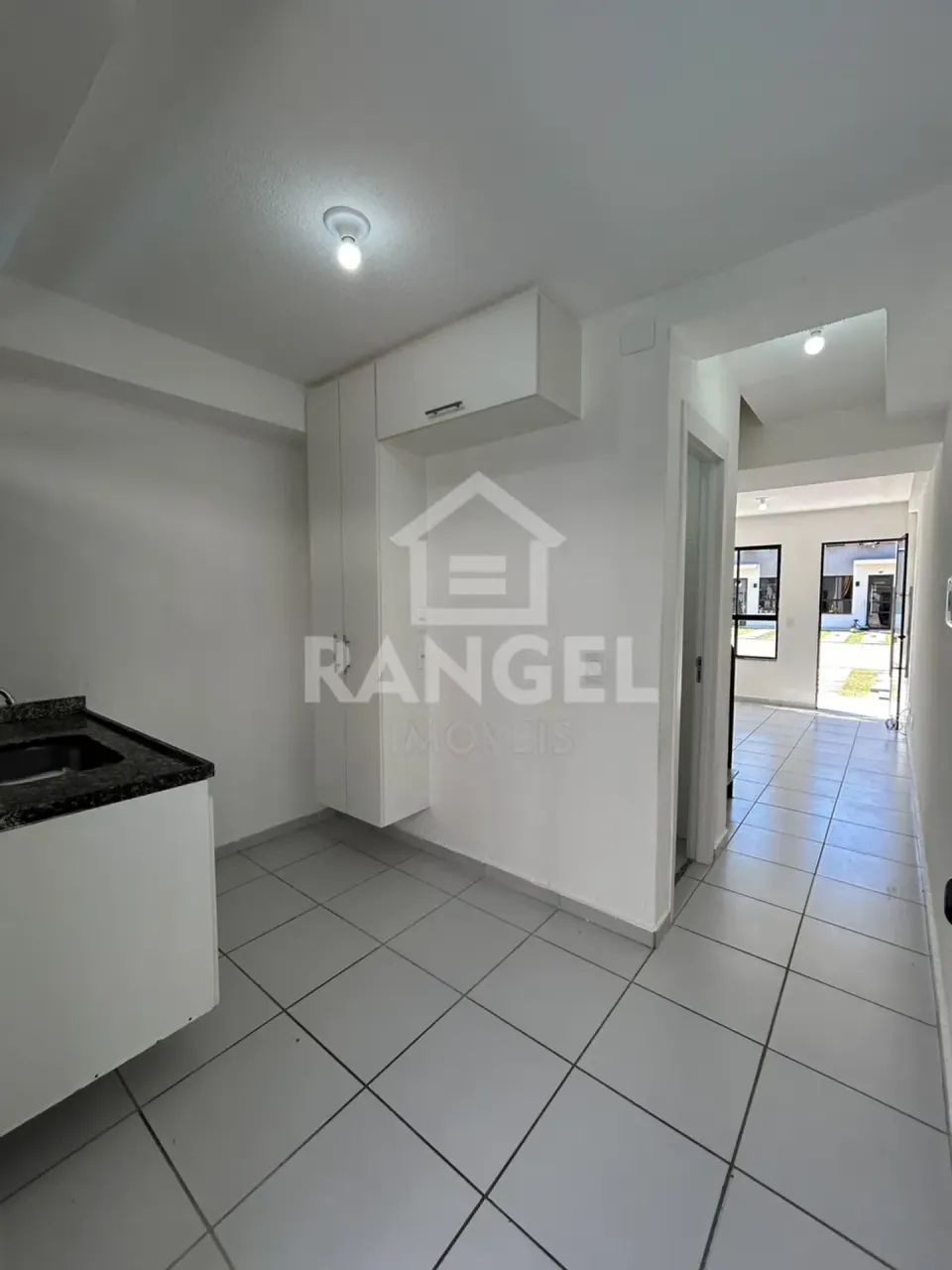 House with 2 bedrooms and 2 bathrooms, includes parking — photo 20