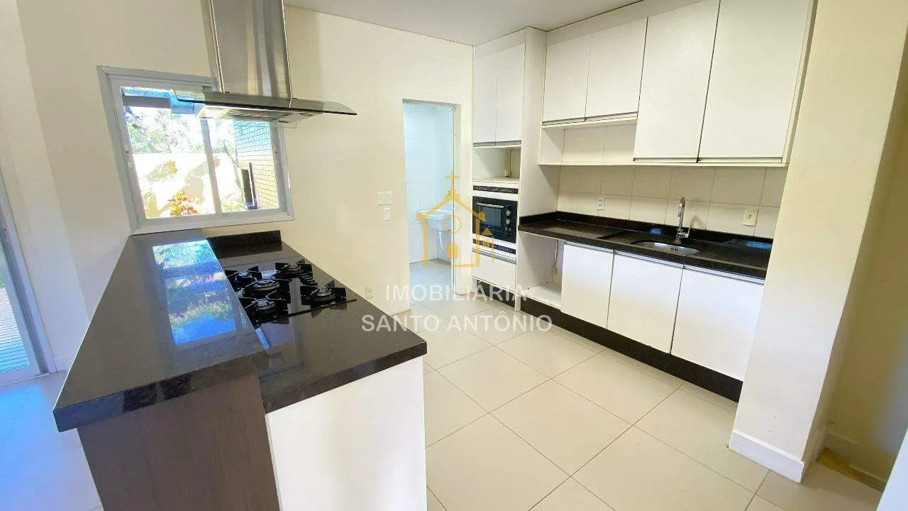 Condo house with 3 en-suite bedrooms and 4 baths, 190 m² — photo 14