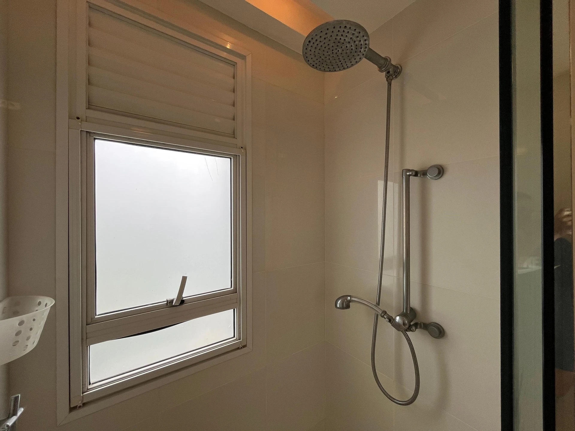 4-bedroom apartment with a water view — photo 52