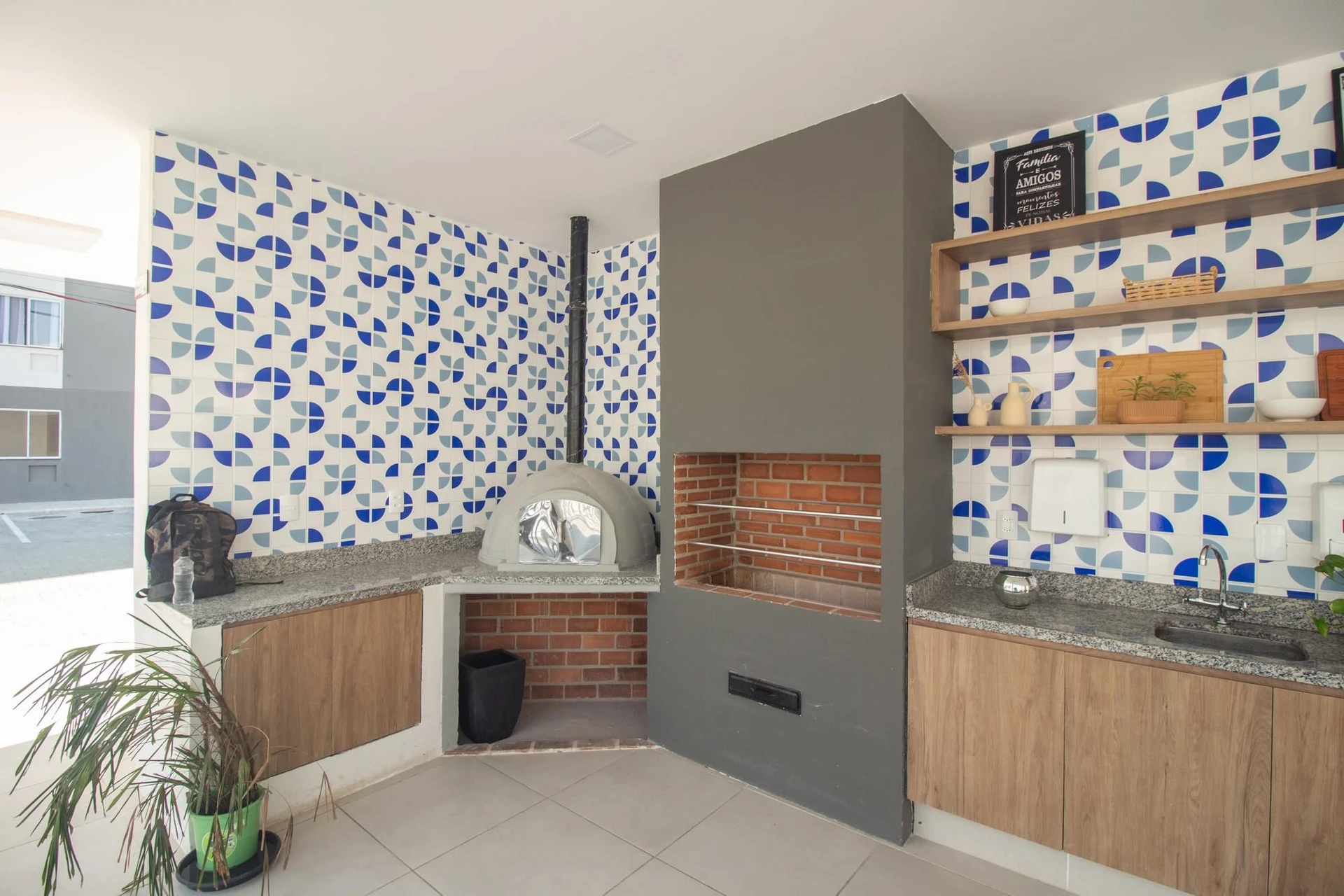 Unfurnished 2-bedroom apartment with 1 bathroom — photo 31
