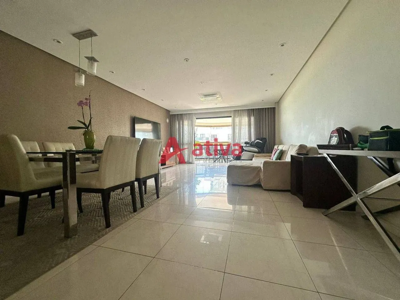 Furnished 3-bedroom apartment with 5 bathrooms — photo 5