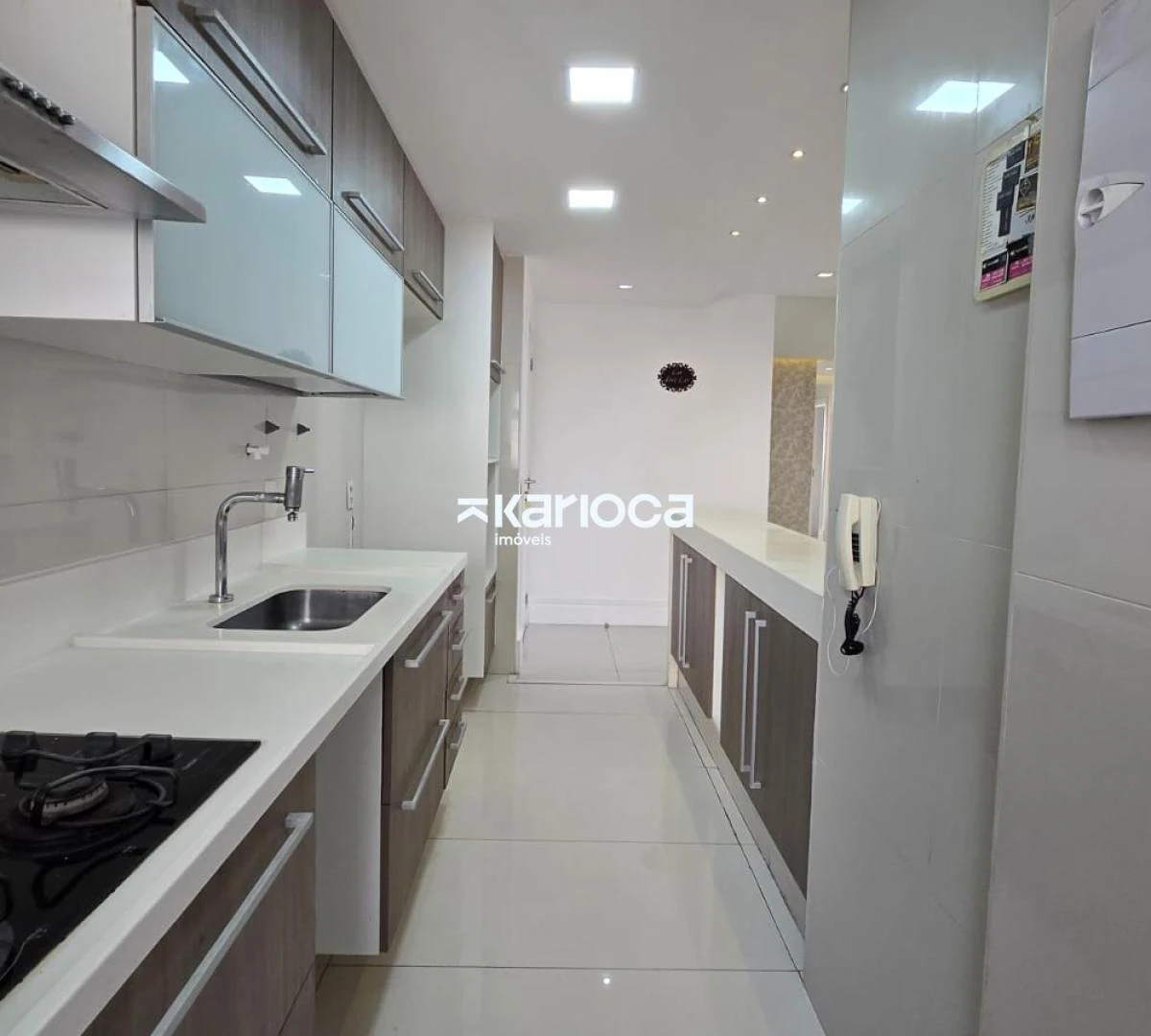 Floor-to-ceiling windows in a 3-bedroom apartment, 90 m² — photo 2