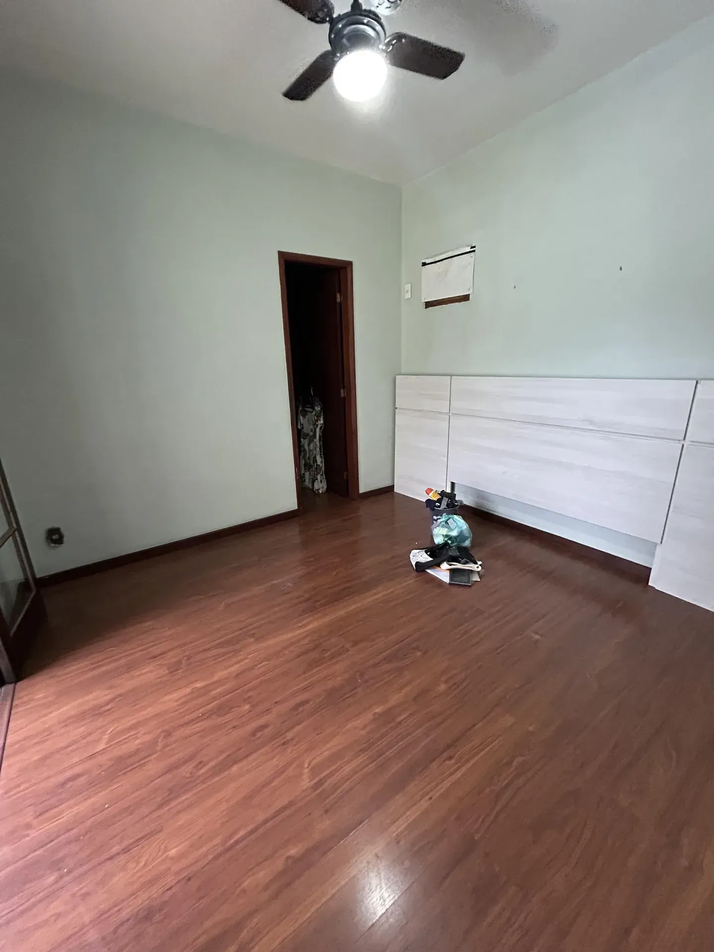 Casa com 4 quartos e 4 banheiros com box de vidro — photo 10