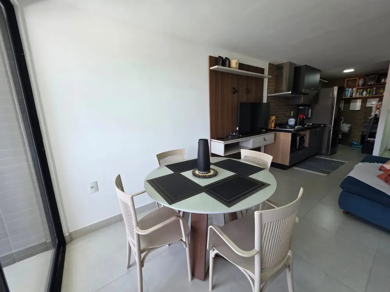 Furnished 110 m² apartment with open-plan kitchen — photo 18