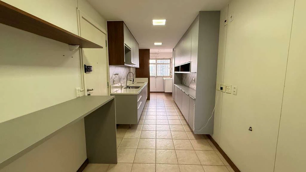 Apartment with 3 en-suites and 5 bathrooms, 149 m² — photo 14