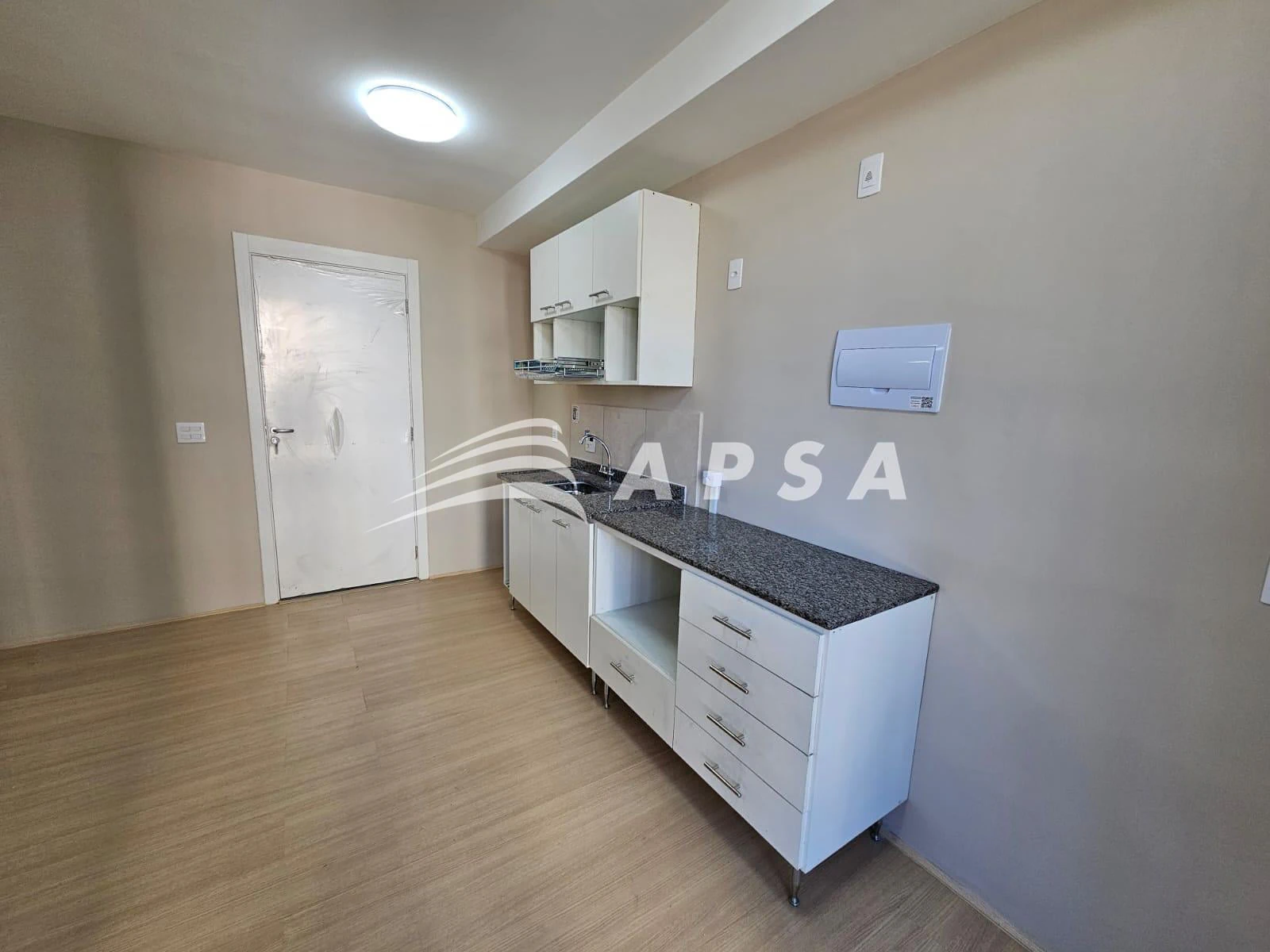 Unfurnished rental apartment with 1 bedroom and 1 bath — photo 23